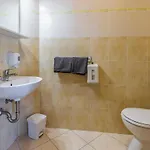 Rok 5 By Interhome Pula