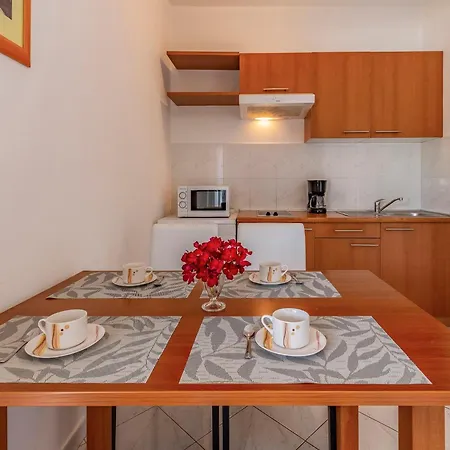 Lägenhet Rok 5 By Interhome *