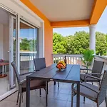 Rok 5 By Interhome דירה פולה
