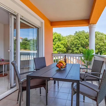 Rok 5 By Interhome Apartment Pula